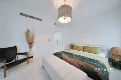 Townhouse in Al Furjan, Dubai, UAE 3 bedrooms, 262 sq.m. № 737963 - photo 9