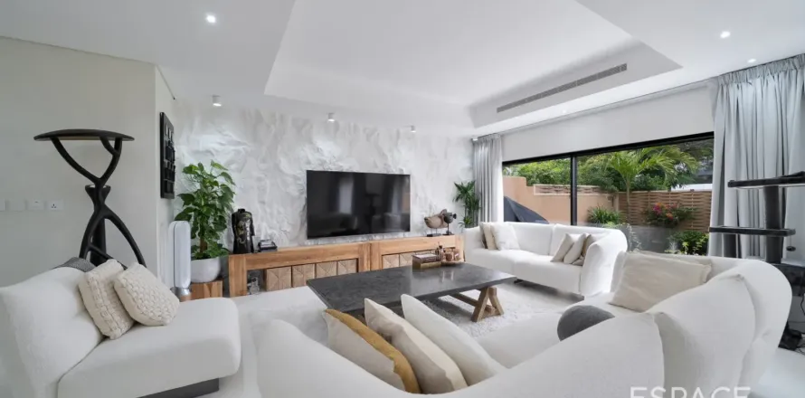 Townhouse in Al Furjan, Dubai, UAE 3 bedrooms, 262 sq.m. № 737963