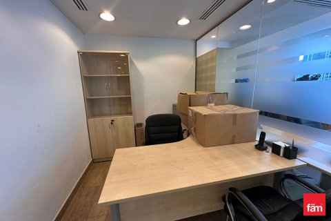 Office til salg i Dubai, UAE 118 kvm № 696932 - foto 8