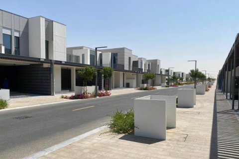 Casa urbana em Arabian Ranches 3, Dubai, EAU 3 quartos, 128.58 m2 № 750998