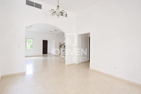 Villa i The Villa, Dubai, UAE 5 sovrum, 555.56 kvm Nr. 745052