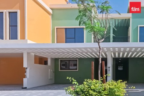 Villetta a schiera a Dubai, EAU 4 camere da letto, 144 mq. № 719012