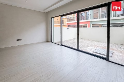 Kaupunkipientalo Dubai, Arabiemiraatit 4 makuuhuonetta, 144 m2 № 719012 - kuva 17