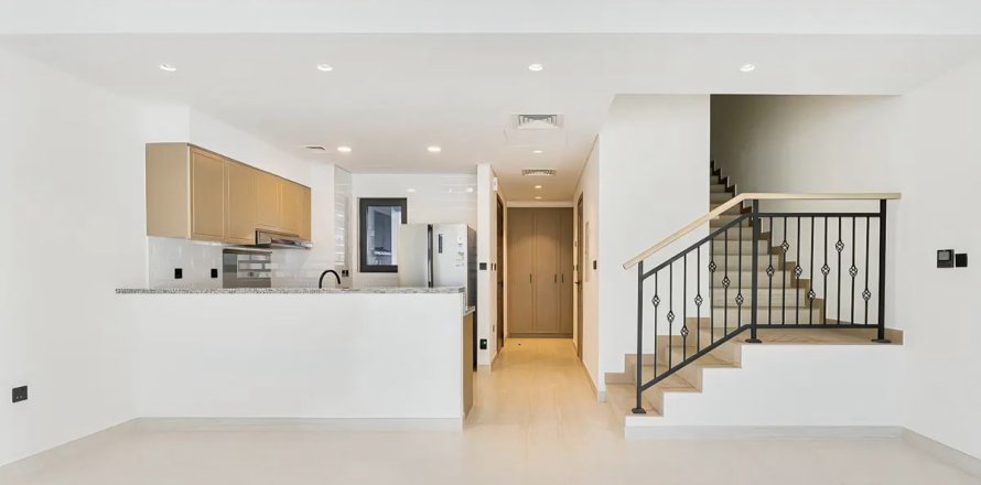 Casa urbana em Dubai, EAU 3 quartos, 144 m2 № 719007