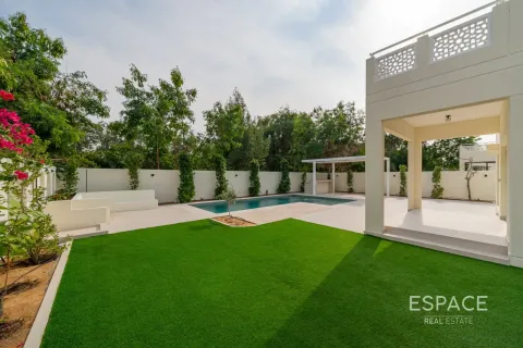 Villa sa Meadows, Dubai, UAE 5 silid-tulugan, 320 sq.m. № 738437 - larawan 19
