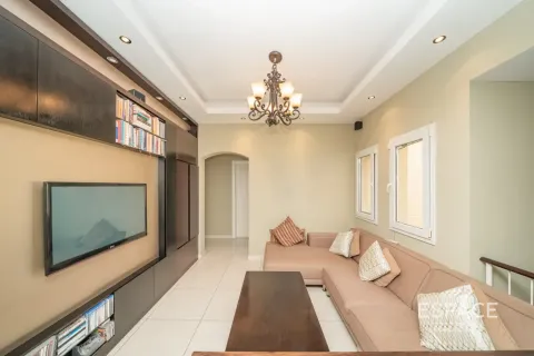 Villa en alquiler en Meadows, Dubai, EAU 5 dormitorios, 354 m2 № 738438 - foto 3