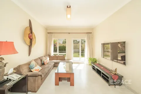 Villa en alquiler en Meadows, Dubai, EAU 5 dormitorios, 354 m2 № 738438 - foto 2
