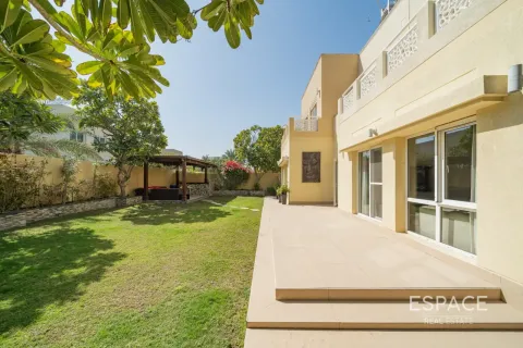 Villa en alquiler en Meadows, Dubai, EAU 5 dormitorios, 354 m2 № 738438 - foto 19