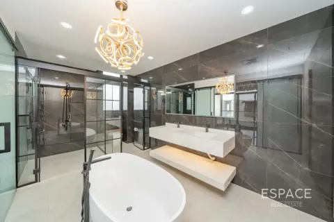 Villa te huur in Al Furjan, Dubai, VAE 5 slaapkamers, 446 vr.m., nr 738441 - foto 15