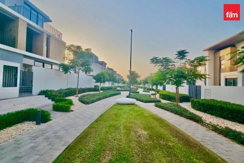 Villetta a schiera a Dubai, EAU 3 camere da letto, 144.8 mq. № 726375