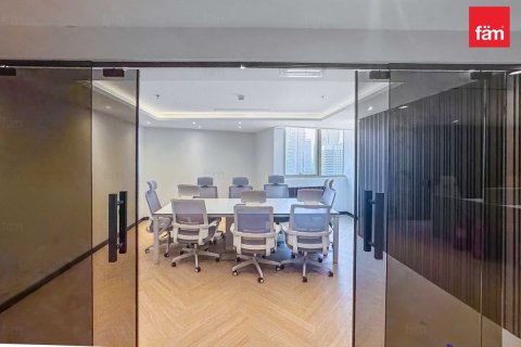Oficina en Dubai, EAU 98.5 m² № 705929