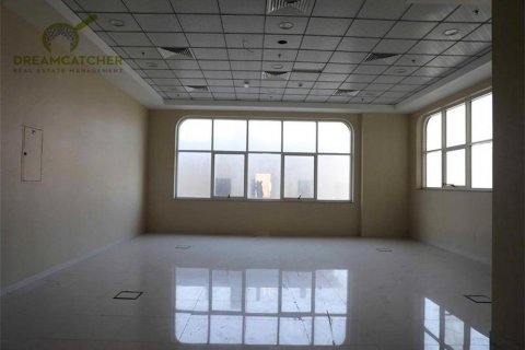 Proprietate comercială de închiriat în Cornich Ras Al Khaima, Ras Al Khaimah, EAU 699.9 mp.  №512517 - poză 7