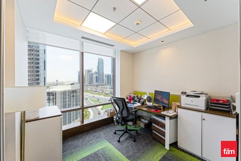 Kantor di Dubai, UEA 226.4 m2 nomor 722333 - foto 25