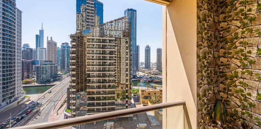 Wohnung in Jumeirah Beach Residence, Dubai, VAE: 1 Schlafzimmer, 111.36 m2 Nr. 749327