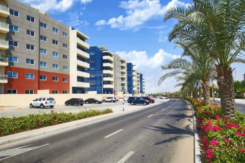 Lägenhet till försäljning i Al Reef, Abu Dhabi, UAE 3 sovrum, 144.9 kvm Nr. 731217 - fotografi 18