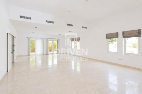 Huvila The Villa, Dubai, Arabiemiraatit 5 makuuhuonetta, 934.6 m2 № 761780 - kuva 2
