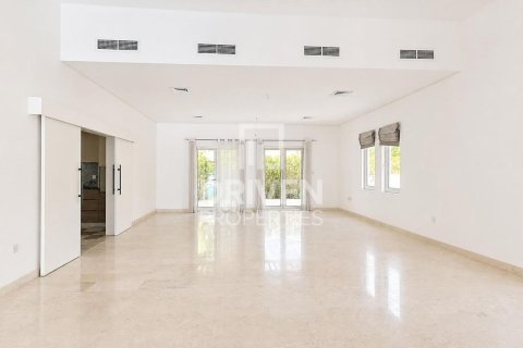 Huvila The Villa, Dubai, Arabiemiraatit 5 makuuhuonetta, 934.6 m2 № 761780 - kuva 3