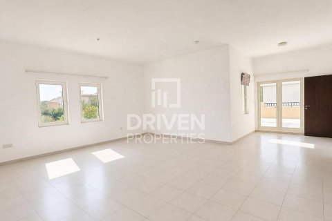 Huvila The Villa, Dubai, Arabiemiraatit 5 makuuhuonetta, 934.6 m2 № 761780 - kuva 13