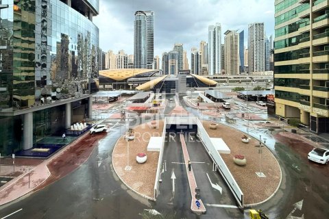 Apartment til salg i Jumeirah Lake Towers, Dubai, UAE 1 soveværelse, 69.96 kvm № 761783 - foto 2