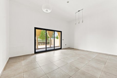 Apartmen di Jumeirah Golf Estates, Dubai, UAE 3 bilik tidur, 237.05 meter persegi № 749359 - foto 4