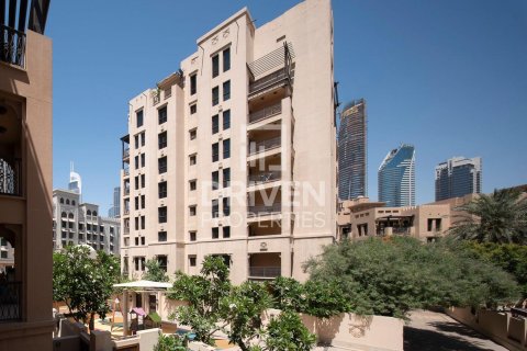 Apartment in Downtown Dubai (Downtown Burj Dubai), UAE 2 bedrooms, 124.03 sq.m. № 762448 - photo 15