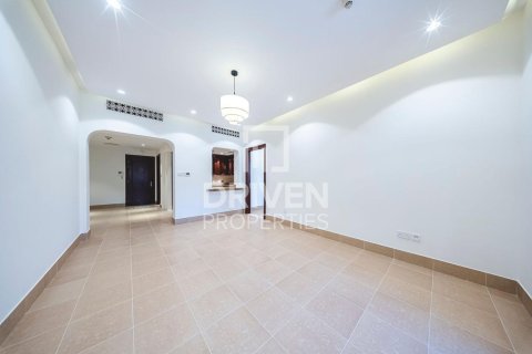 Apartment in Downtown Dubai (Downtown Burj Dubai), UAE 2 bedrooms, 124.03 sq.m. № 762448 - photo 5