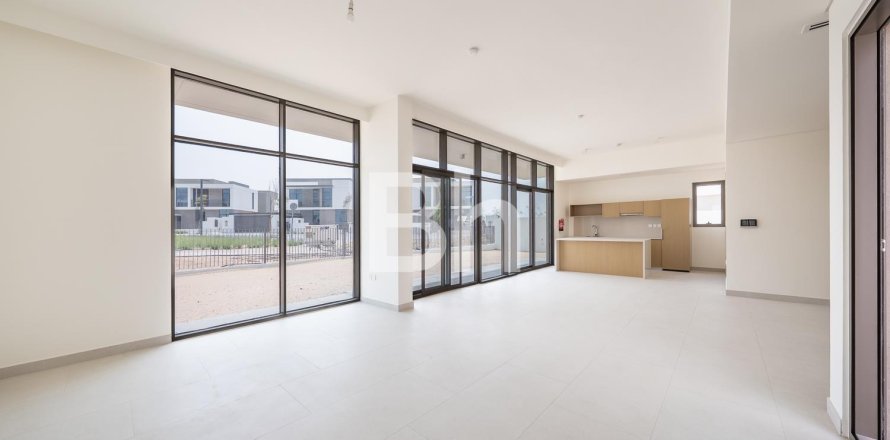 Villa in Al Furjan, Dubai, VAE 5 slaapkamers, 454.95 vr.m. nr 759839