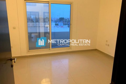 Townhouse in Al Reef, Abu Dhabi, UAE 2 bedrooms, 117.2 sq.m. № 694967 - photo 6