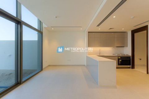Townhouse in Abu Dhabi, UAE 3 bedrooms, 319.9 sq.m. № 690513 - photo 2