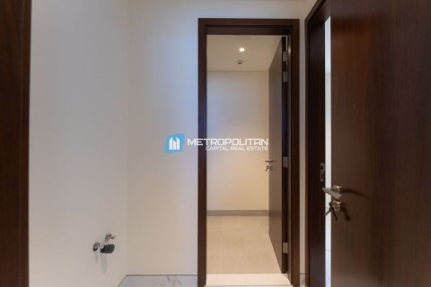 Townhouse in Abu Dhabi, UAE 3 bedrooms, 319.9 sq.m. № 690513 - photo 6