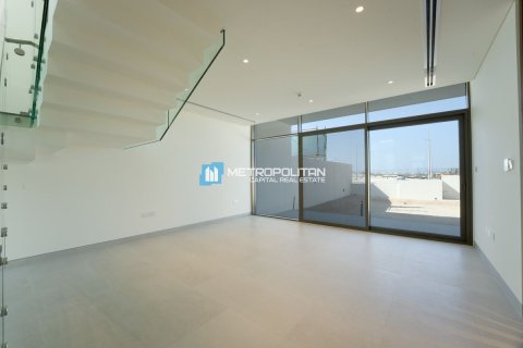 Townhouse in Abu Dhabi, UAE 3 bedrooms, 319.9 sq.m. № 690513 - photo 4