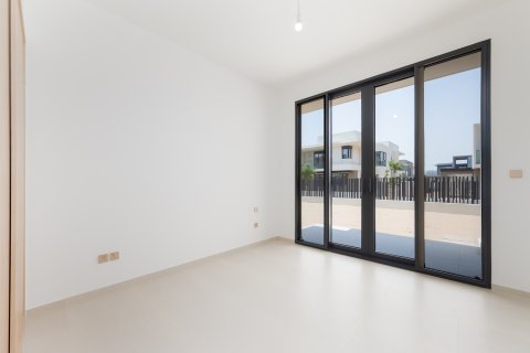 Vilă de închiriat în Jebel Ali, Dubai, EAU 4 dormitoare, 667.97 mp.  №749815 - poză 20