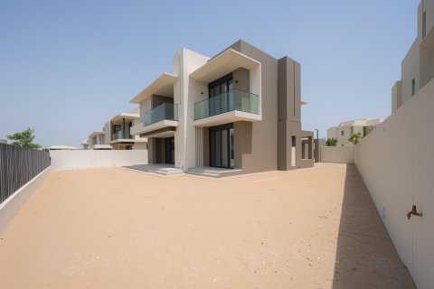Vilă în Jebel Ali, Dubai, EAU 4 dormitoare, 667.97 mp. №749815