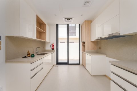 Vilă de închiriat în Jebel Ali, Dubai, EAU 4 dormitoare, 667.97 mp.  №749815 - poză 11
