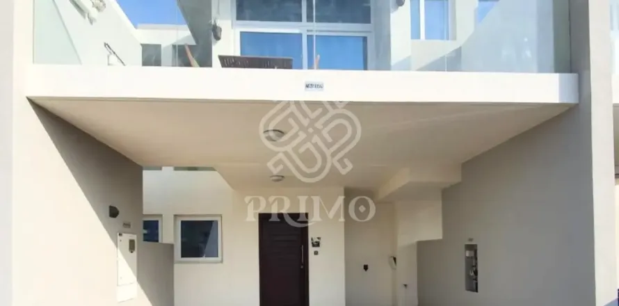Dubai、UAEにあるタウンハウス 3ベッドルーム、112 m2 No713990
