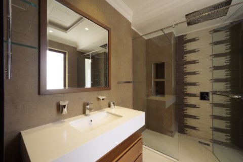 Villa sa Emirates Hills, Dubai, UAE 6 silid-tulugan, 2123.86 sq.m. № 750993 - larawan 9