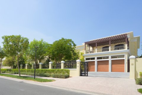 Villa sa Emirates Hills, Dubai, UAE 6 silid-tulugan, 2123.86 sq.m. № 750993 - larawan 20