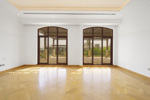 Villa sa Emirates Hills, Dubai, UAE 6 silid-tulugan, 2123.86 sq.m. № 750993 - larawan 21