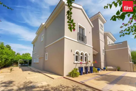 Villa à louer à Dubai, EAU 5 chambres, 1112.3 m2 № 659259 - photo 23