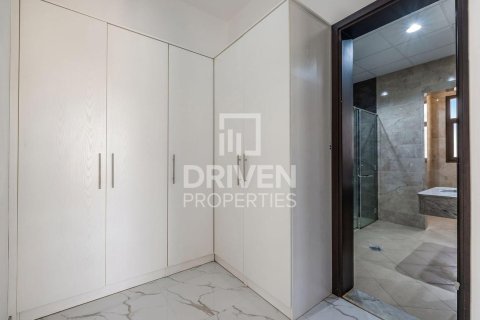 Villa in Nadd Al Sheba, Dubai, UAE 6 bedrooms, 1468.05 sq.m. № 745944 - photo 18