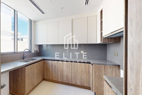 Vila v Tilal Al Ghaf, Dubai, SAE 4 spálne, 373 m2 č. 736564 - Fotografia 6