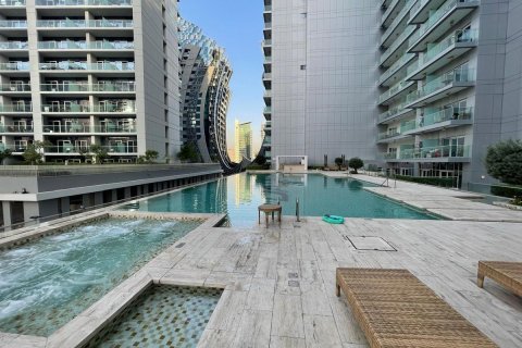 Huoneisto Business Bay, Dubai, Arabiemiraatit 2 makuuhuonetta, 125.6 m2 № 638219 - kuva 11