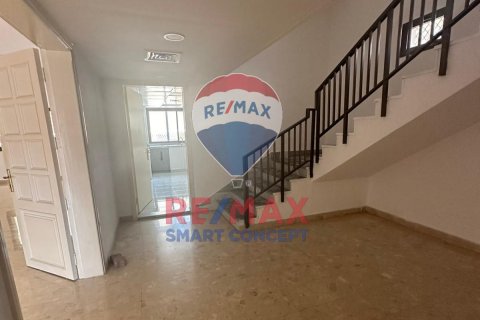 Vila di Al Khalidiya, Abu Dhabi, UEA 5 kamar tidur, 342 m2 nomor 515866 - foto 5