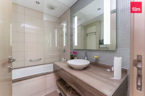 Apartment til salg i Business Bay, Dubai, UAE 2 soveværelser, 140.9 kvm № 766331 - foto 15