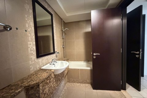 Apartmen di DIFC, Dubai, UAE 2 bilik tidur, 153 meter persegi № 702766 - foto 2