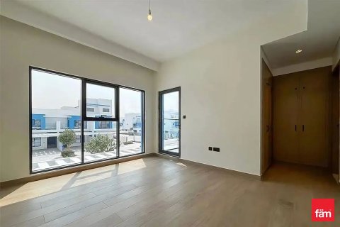 Kuća u nizu u gradu Dubai, UAE 5 spavaće sobe, 144 m2 Br. 723248 - Slika 4
