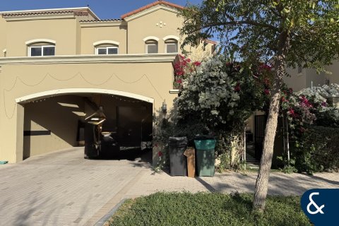 Villa in Dubai Land, Dubai, VAE: 3 Schlafzimmer, 213 m2 Nr. 698204