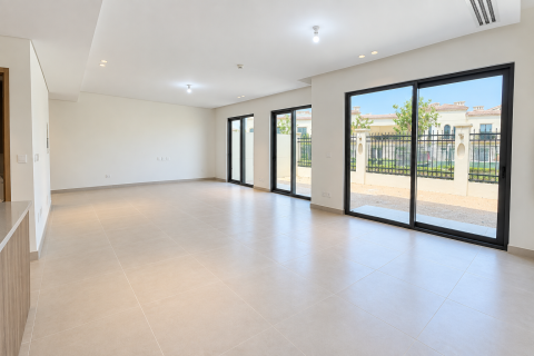 טאונהאוס ב Khalifa City, Abu Dhabi, איחוד האמירויות 3 חדרי שינה, 236.5 מ