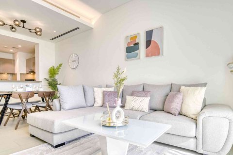 Apartment in 320 RIVERSIDE CRESCENT in Nadd Al Sheba, Dubai, UAE 1 bedroom, 93.0 sq.m. № 303648 - photo 3