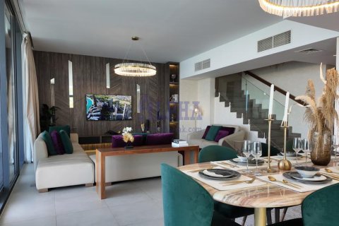 Villa in Sharjah Waterfront City, UAE 5 bedrooms, 286 sq.m. № 709248 - photo 2